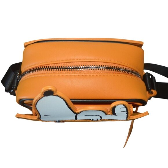 Loungefly Peanuts Great Pumpkin Snoopy Doghouse Crossbody Bag Halloween Spooky - Picture 7 of 9